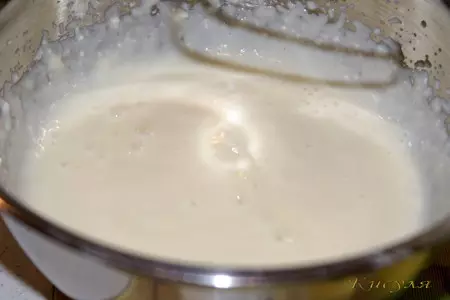 Шоколадные маффины с кремовой прослойкой: шаг 1