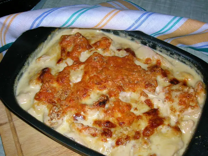 Куриная грудка в винно-миндально-грибном соусе: шаг 8