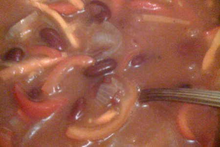 Толстолобик с фасолью под томатным соусом: шаг 2