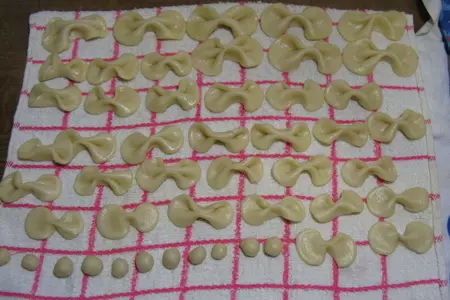 Постное заварное тесто на вареники и пельмени + вареники с картофелем и мясом: шаг 7
