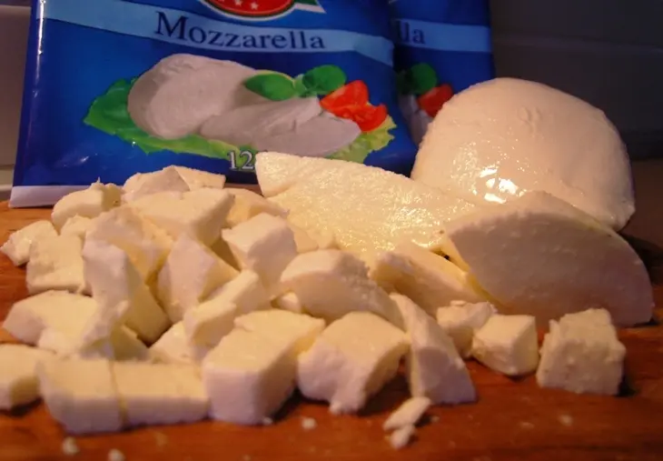 Цукини и шампиньоны запеченые с сыром моцарелла: шаг 3