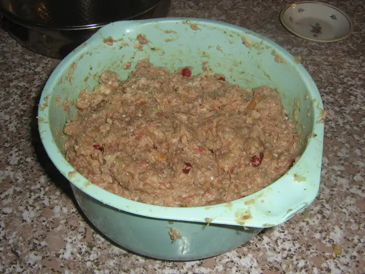 Котлеты лапинские с брусникой от анастасии: шаг 3