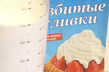 Шоколадные тарталетки со взбитыми сливками и медовым инжиром "искушение": шаг 5