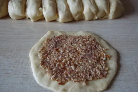 Сердечные булочки-плюшки с миндалем. вкусно и красиво!: шаг 2