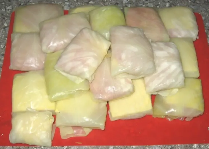 Капустный шницель с начинкой.: шаг 3