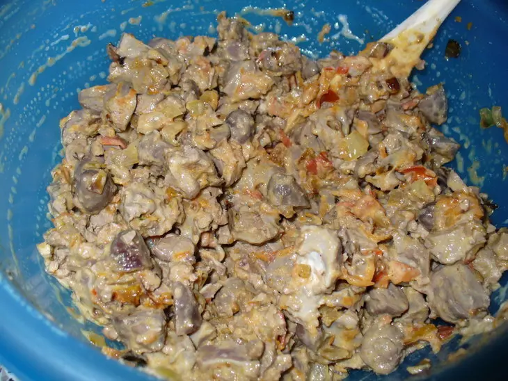 Пирог  " помятый " (с куринными потрошками и рисом ): шаг 1