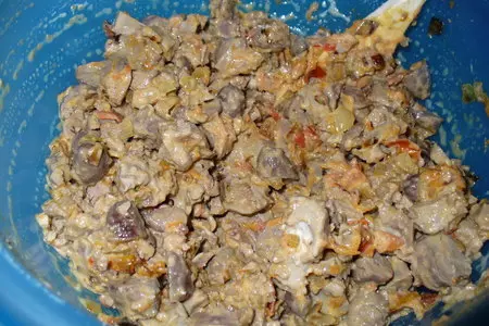 Пирог  " помятый " (с куринными потрошками и рисом ): шаг 1