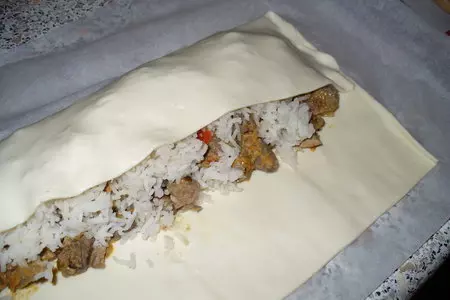 Пирог  " помятый " (с куринными потрошками и рисом ): шаг 5
