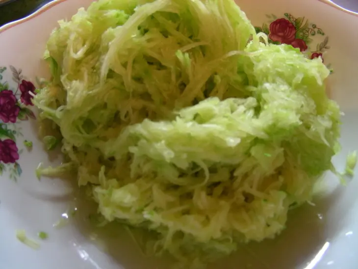 Кабачковый пирог с фисташками: шаг 5