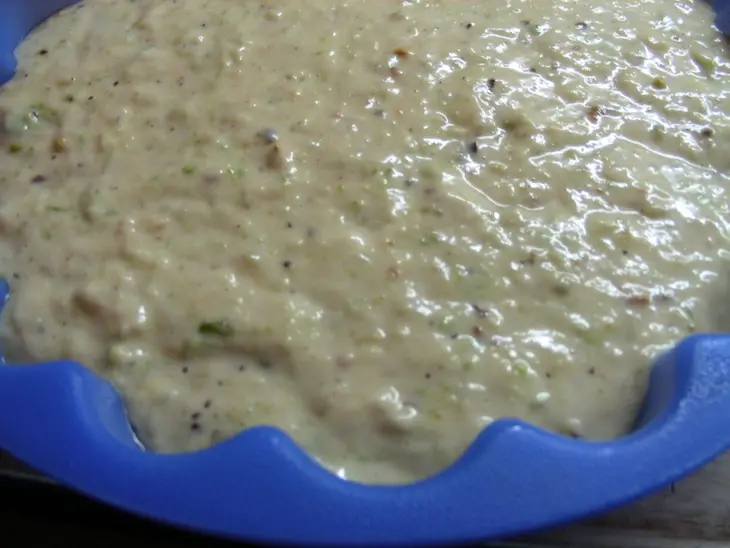 Кабачковый пирог с фисташками: шаг 6