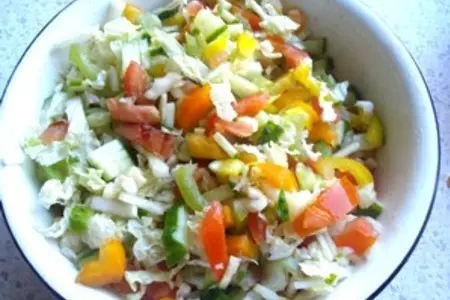 Салат овощной с грибами: шаг 1