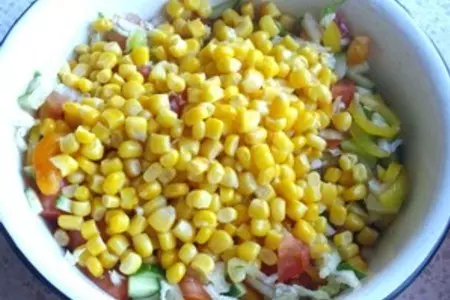 Салат овощной с грибами: шаг 2