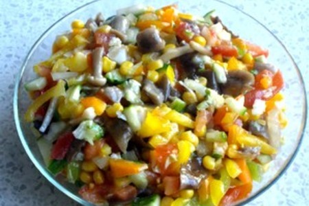 Салат овощной с грибами: шаг 4