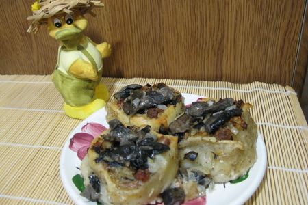 Постное заварное тесто на вареники и пельмени + мясные розочки с грибным соусом: шаг 9
