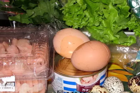 Салат с тунцом и креветками "белые лилии": шаг 1