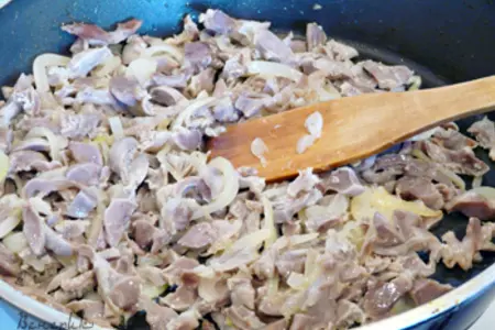 Салат из куриных желудочков по-корейски: шаг 2