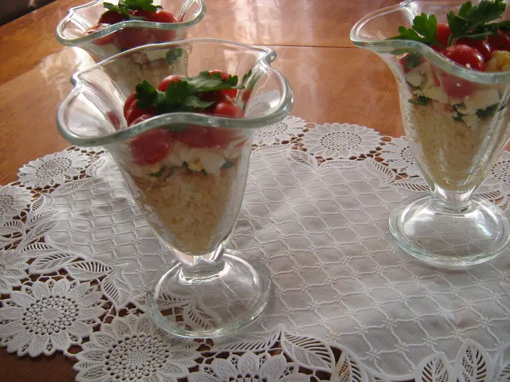 Салат с кус-кусом и креветками.: шаг 4