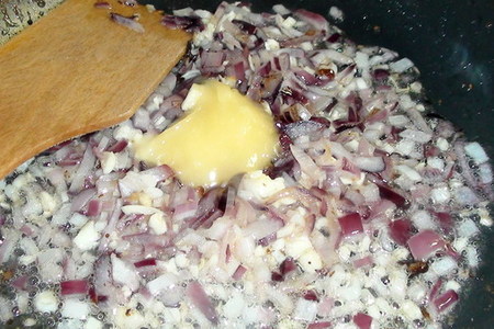 Домашняя чесночно-шпинатная лапша под чесночно-медовым соусом (с креветками).: шаг 10