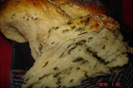 Хлебная плетенка с зеленью и красным перцем(вариант): шаг 7