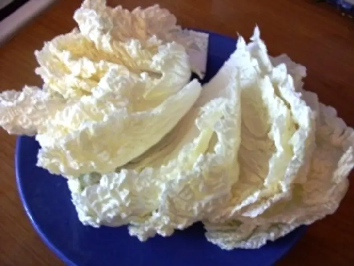 Голубчики из китайской капусты+куриные котлетки на картофельных подушечках (фарш экспериментальный): шаг 2