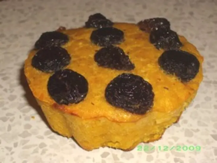 Кексы из кукурузной муки с изюмом: шаг 7