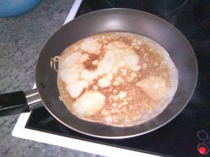 Блинчики с начинкой для голубцов: шаг 1
