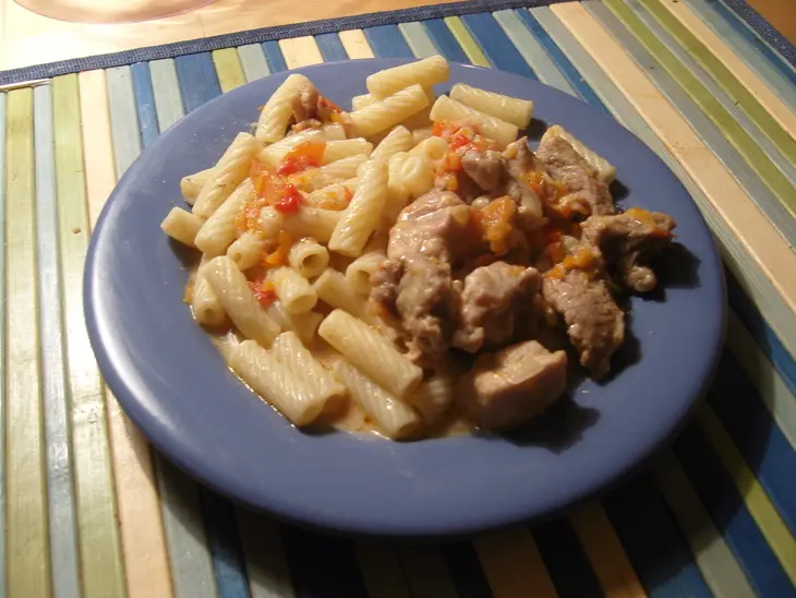 Свинина с овощами в пиве.: шаг 9