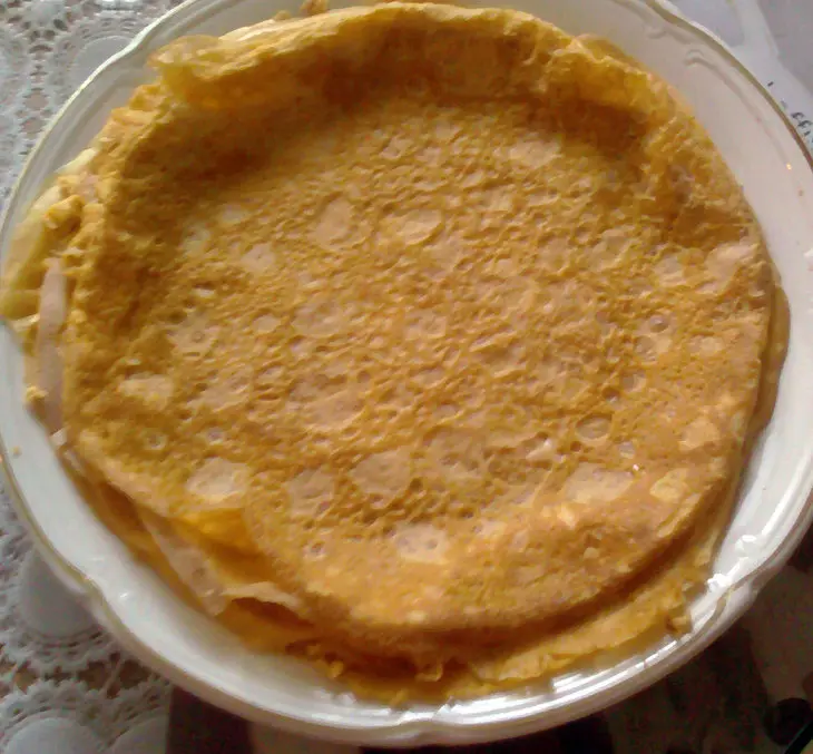 Яичные рулетики на завтрак: шаг 3