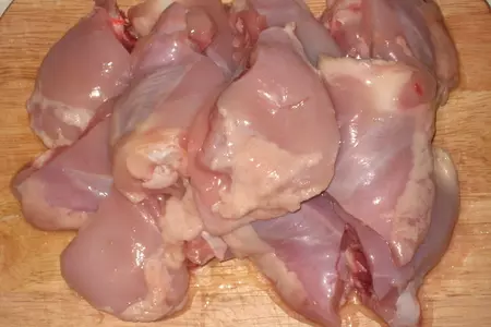 Курица,тушеная с маслинами и овощами и с добавлением гнезд.: шаг 4