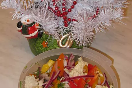 Салат овощной по-китайски с копченой курочкой: шаг 2