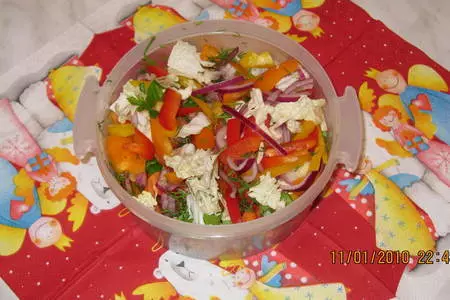 Салат овощной по-китайски с копченой курочкой: шаг 3