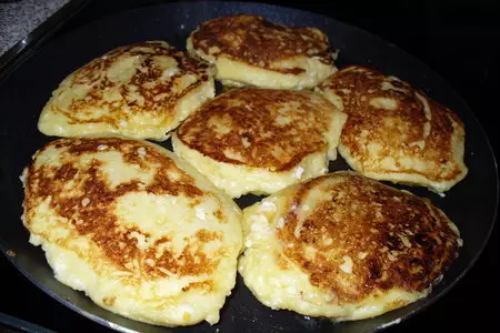 Сырники с начинкой: шаг 5