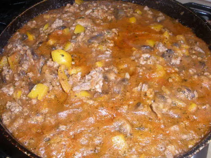 Итальянский гуляш с соусом маринара и ароматом палермо: шаг 6