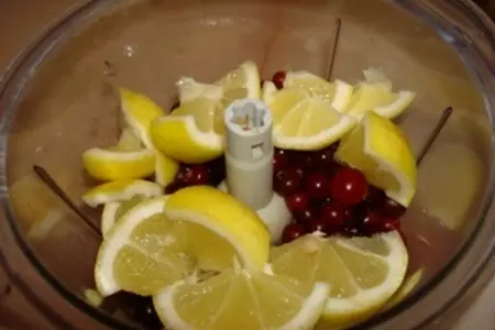 Клюквенно-лимонный пирог со сметанной прослойкой: шаг 1