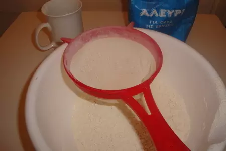Небольшие секреты приготовления вкусных блинчиков: шаг 1