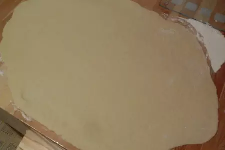 Булочки с изюмом и яблоком  "улитки" (rosinen -apfelschnecken): шаг 3
