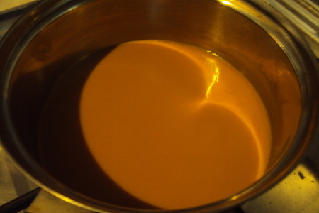 Замороженный чайный мусс с малиновым соусом  (iced ceylon tea mousse): шаг 2