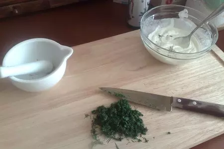 Блинный рулет с семгой: шаг 1