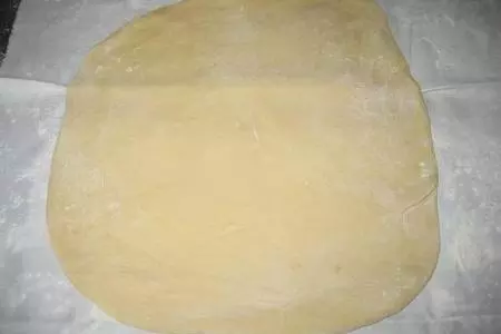 Вишневый штрудель из вытяжного теста: шаг 2