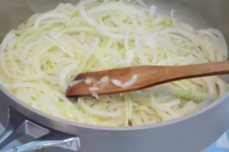 Гречневая каша с грибами и луком: шаг 6