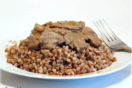 Гречневая каша с грибами и луком: шаг 9