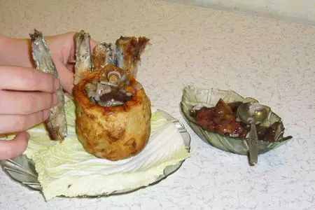 Рыбный бочонок с грибами: шаг 9