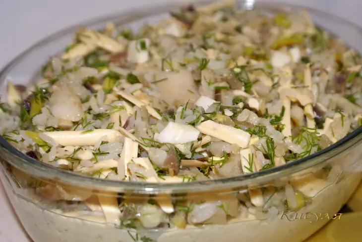 Пирог с рыбой и колбасным сыром: шаг 3