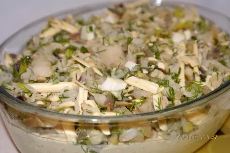 Пирог с рыбой и колбасным сыром: шаг 3