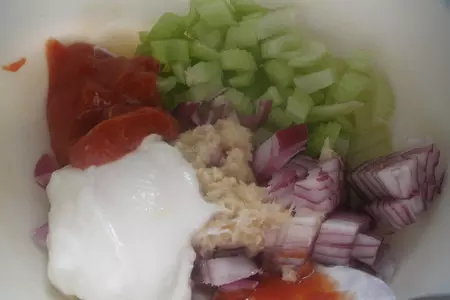 Сендвич с креветками и соусом ремулад: шаг 1