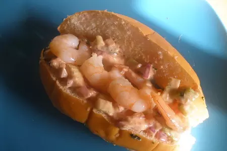 Сендвич с креветками и соусом ремулад: шаг 3