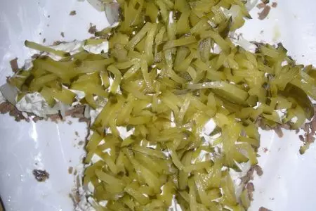 Салат "робот" из куриной печени со свеклой: шаг 3