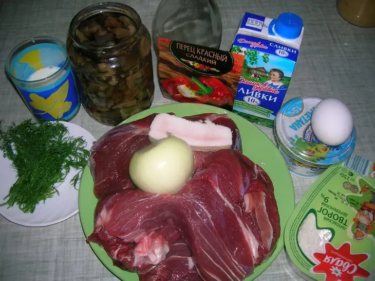 Венгерская токань с творожно-укропными клецками: шаг 1