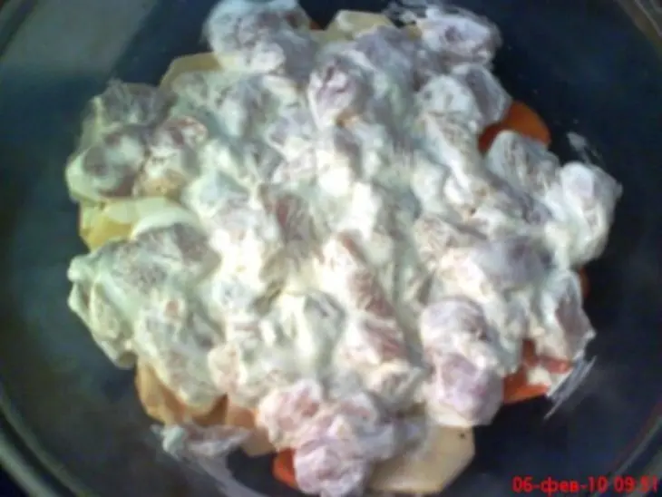 Картофель, запеченный с курицей и беконом.: шаг 8