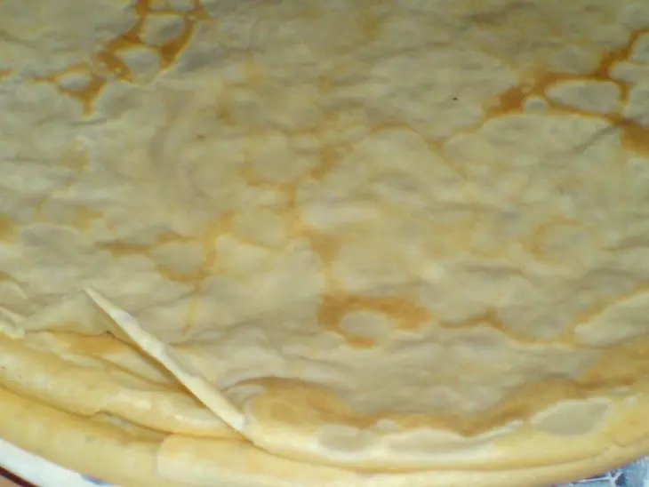 Блинные кулёчки с творогом,мёдом и карамелизироваными яблоками(день первый....): шаг 1